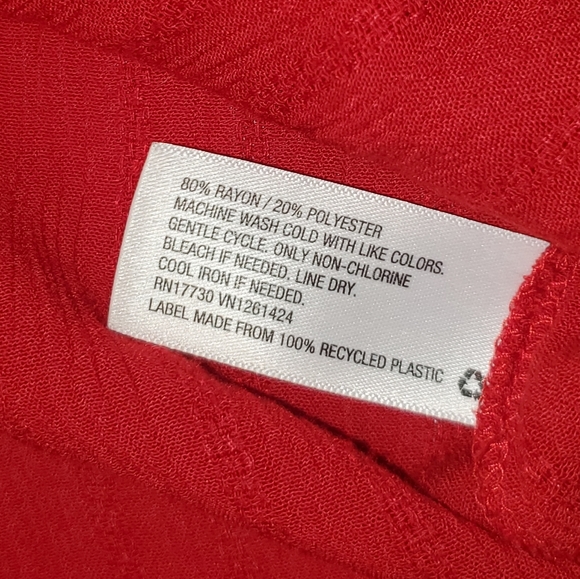 Universal Thread top. Red - Picture 4 of 6